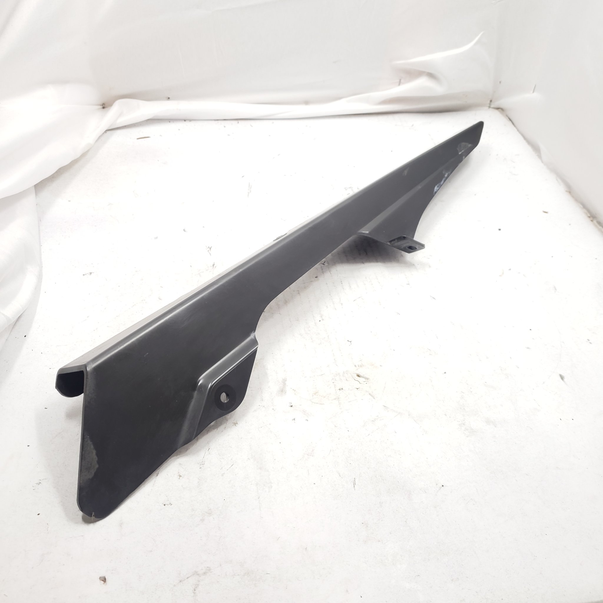 2001 YAMAHA YZF600R REAR SWINGARM CHAIN GUARD OEM 4JH-22311-00-00