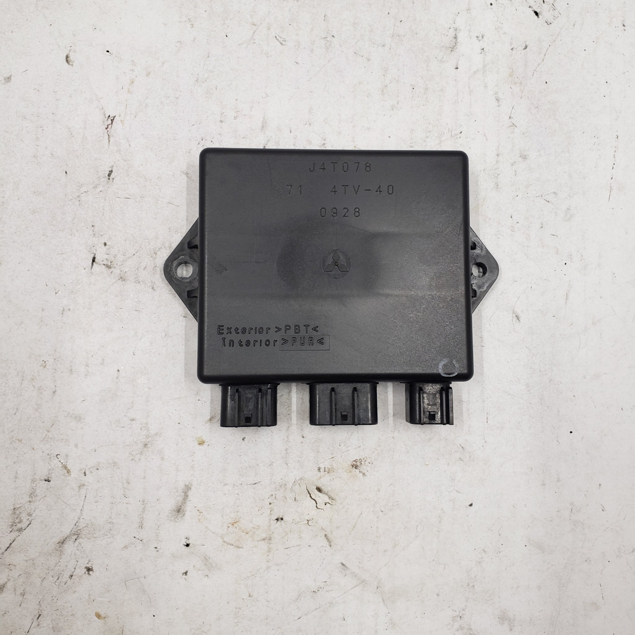 1997-2007 YAMAHA YZF600R ECU CDI IGNITOR CONTROL UNIT 4TV-82305-40-00
