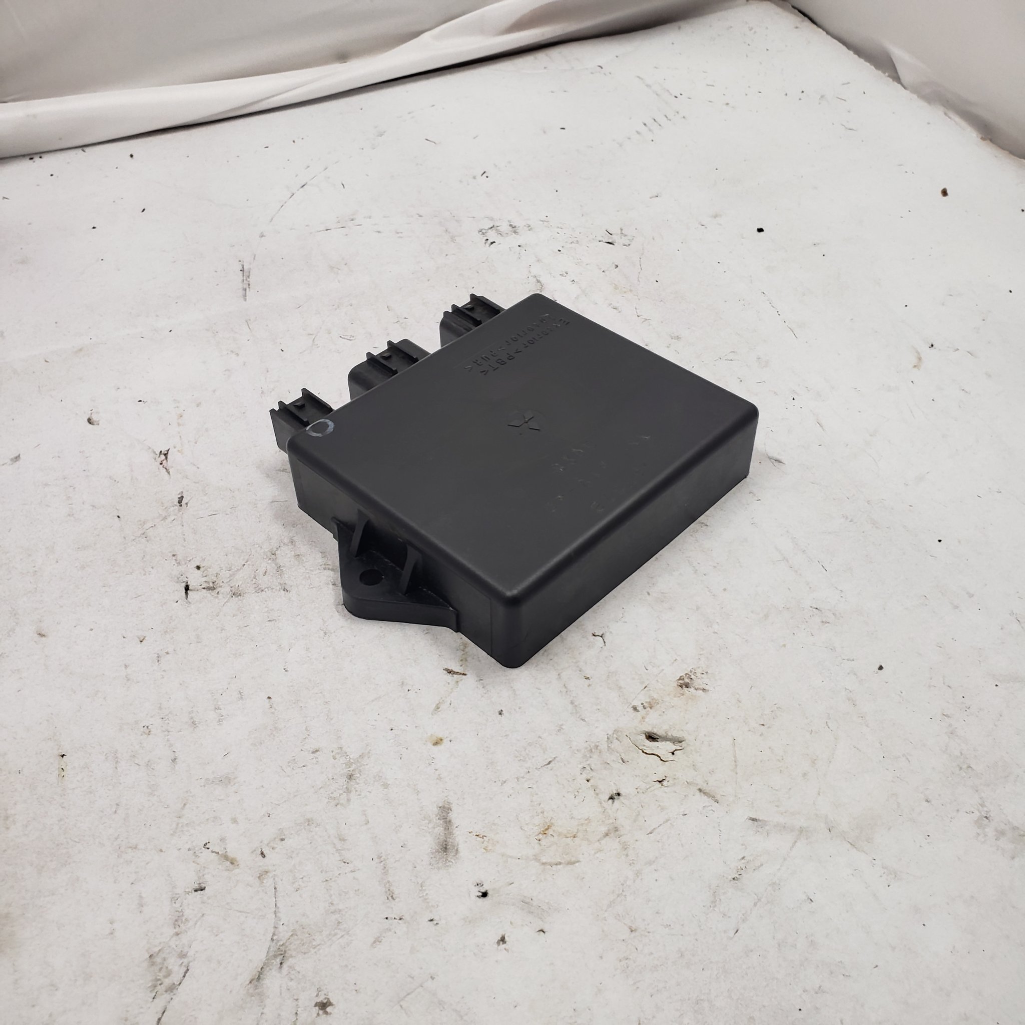 1997-2007 YAMAHA YZF600R ECU CDI IGNITOR CONTROL UNIT 4TV-82305-40-00