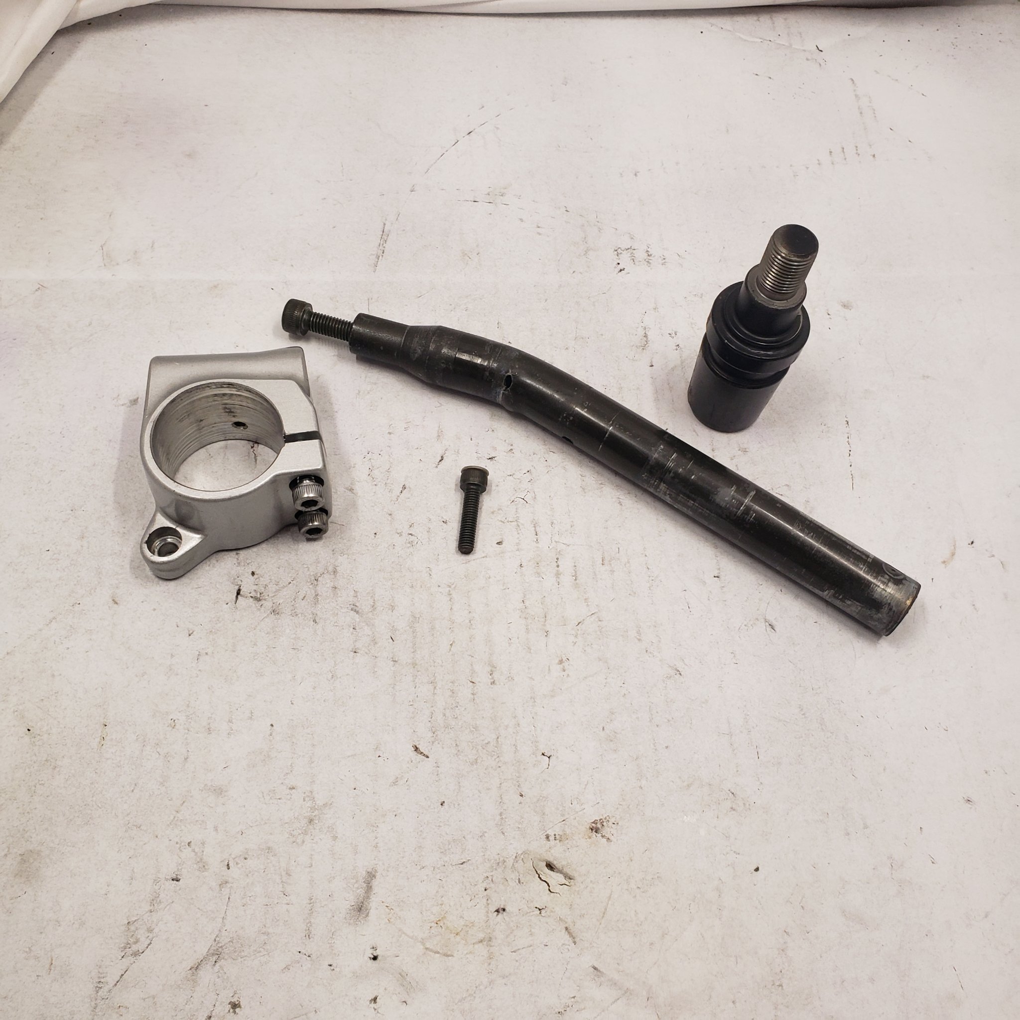 97-07 YAMAHA YZF600R RIGHT HANDLEBAR CLIP ON BRACKET END CAP OEM 4SV-26112-00-00