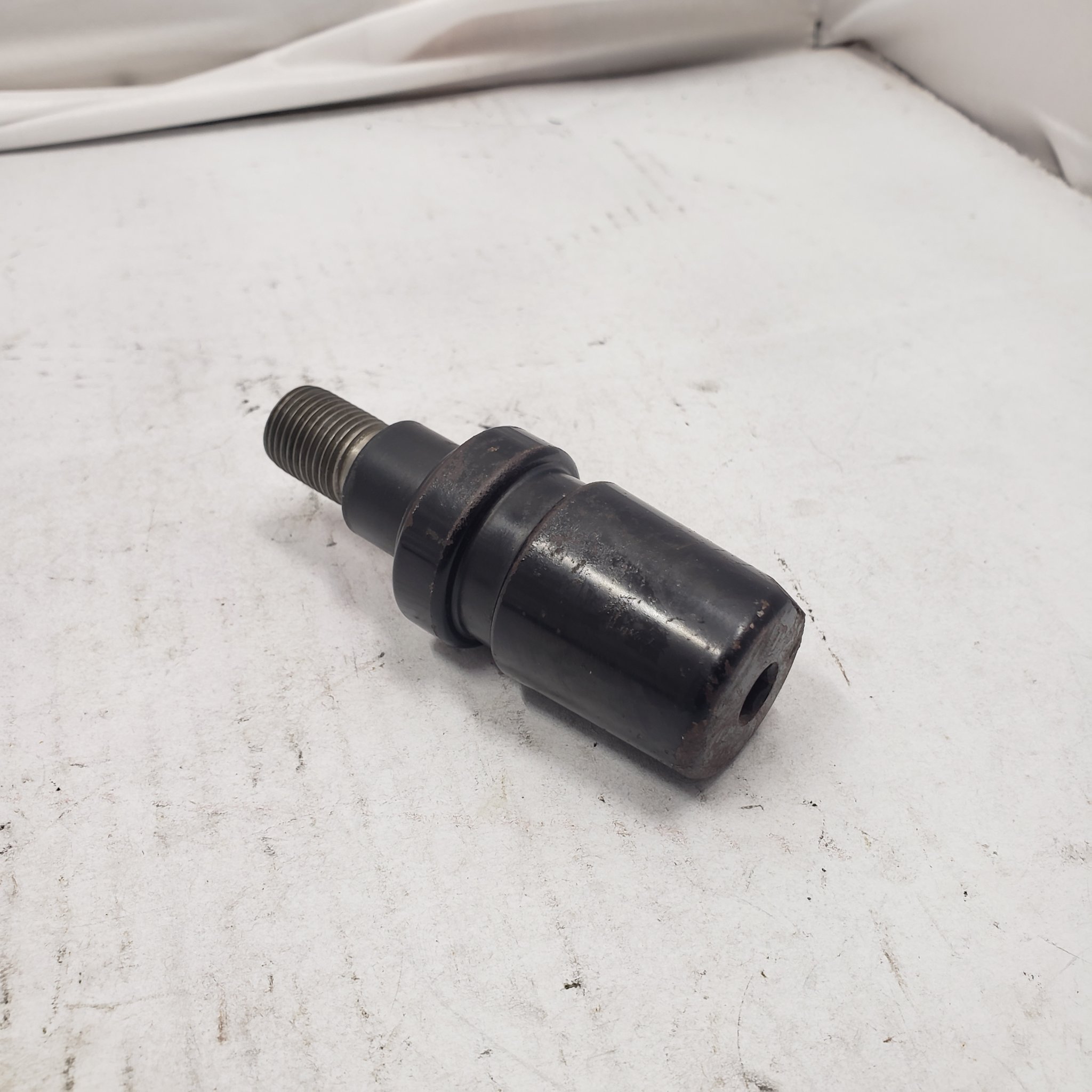 97-07 YAMAHA YZF600R RIGHT HANDLEBAR CLIP ON BRACKET END CAP OEM 4SV-26112-00-00