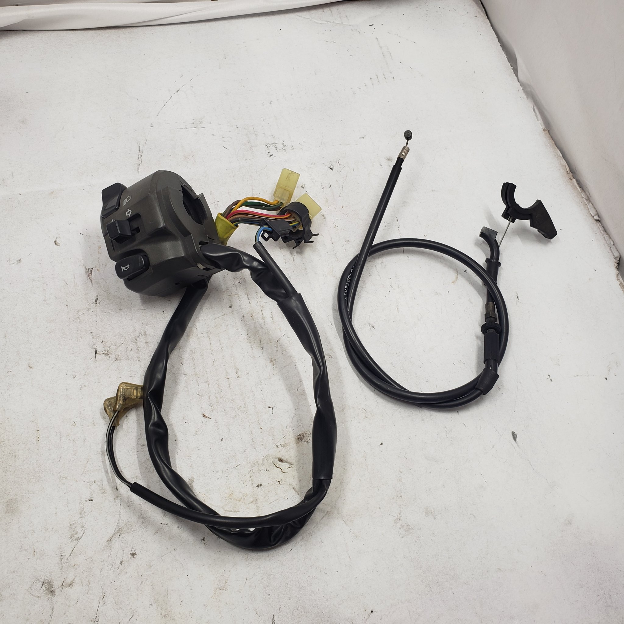 97-07 YAMAHA YZF600R LEFT HANDLEBAR SWITCH CHOKE LEVER CABLE 4WF-83973-00-00