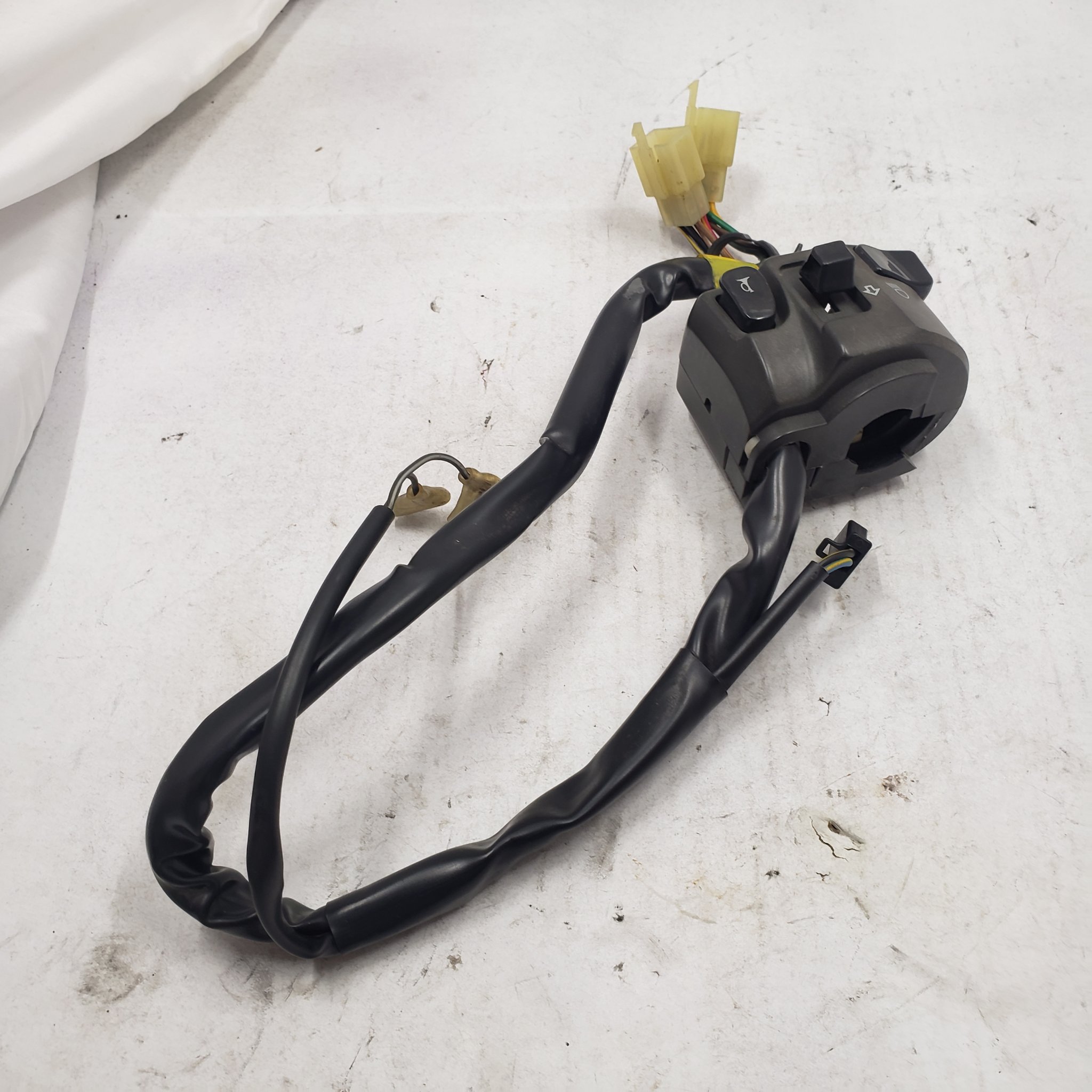 97-07 YAMAHA YZF600R LEFT HANDLEBAR SWITCH CHOKE LEVER CABLE 4WF-83973-00-00