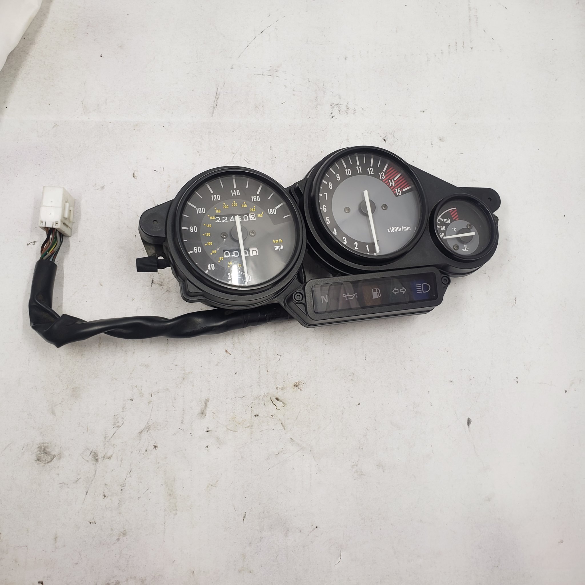 2001-2007 YAMAHA YZF600R SPEEDOMETER TACHOMETER GAUGE CLUSTER 4TV-83570-40-00