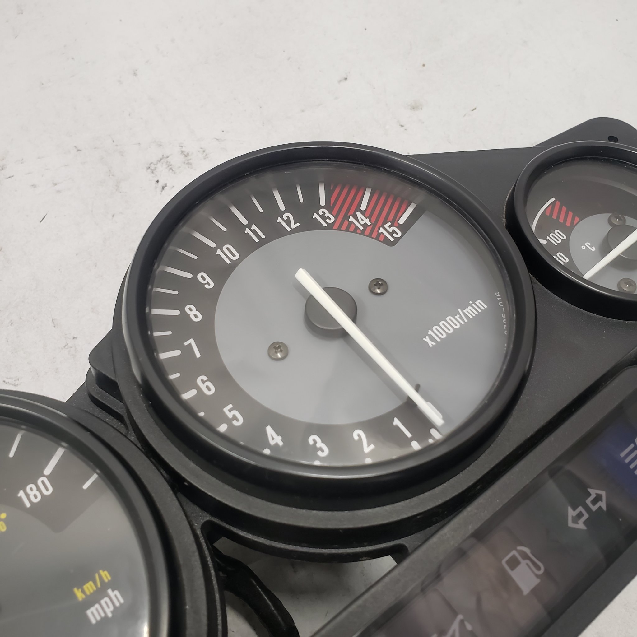 2001-2007 YAMAHA YZF600R SPEEDOMETER TACHOMETER GAUGE CLUSTER 4TV-83570-40-00