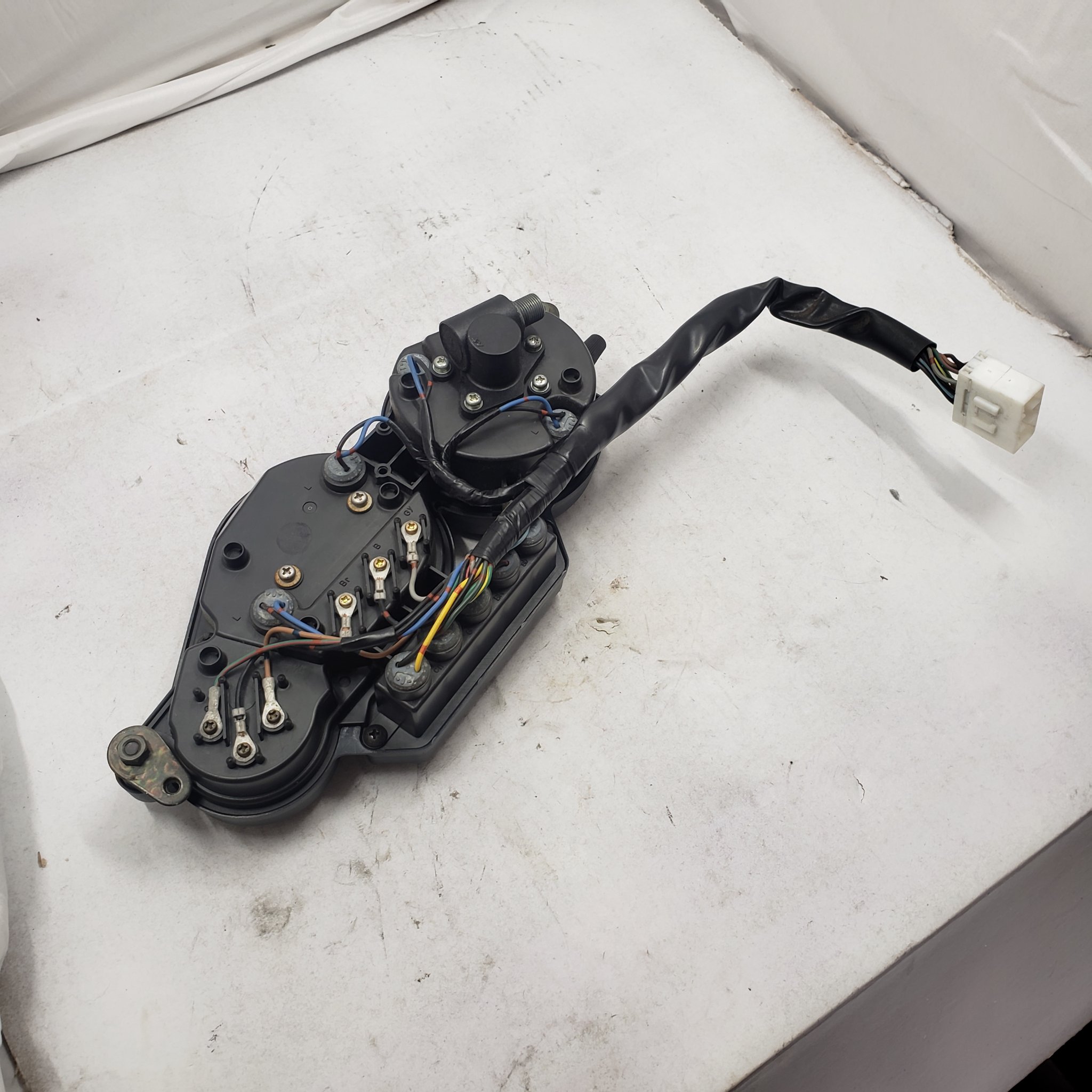 2001-2007 YAMAHA YZF600R SPEEDOMETER TACHOMETER GAUGE CLUSTER 4TV-83570-40-00