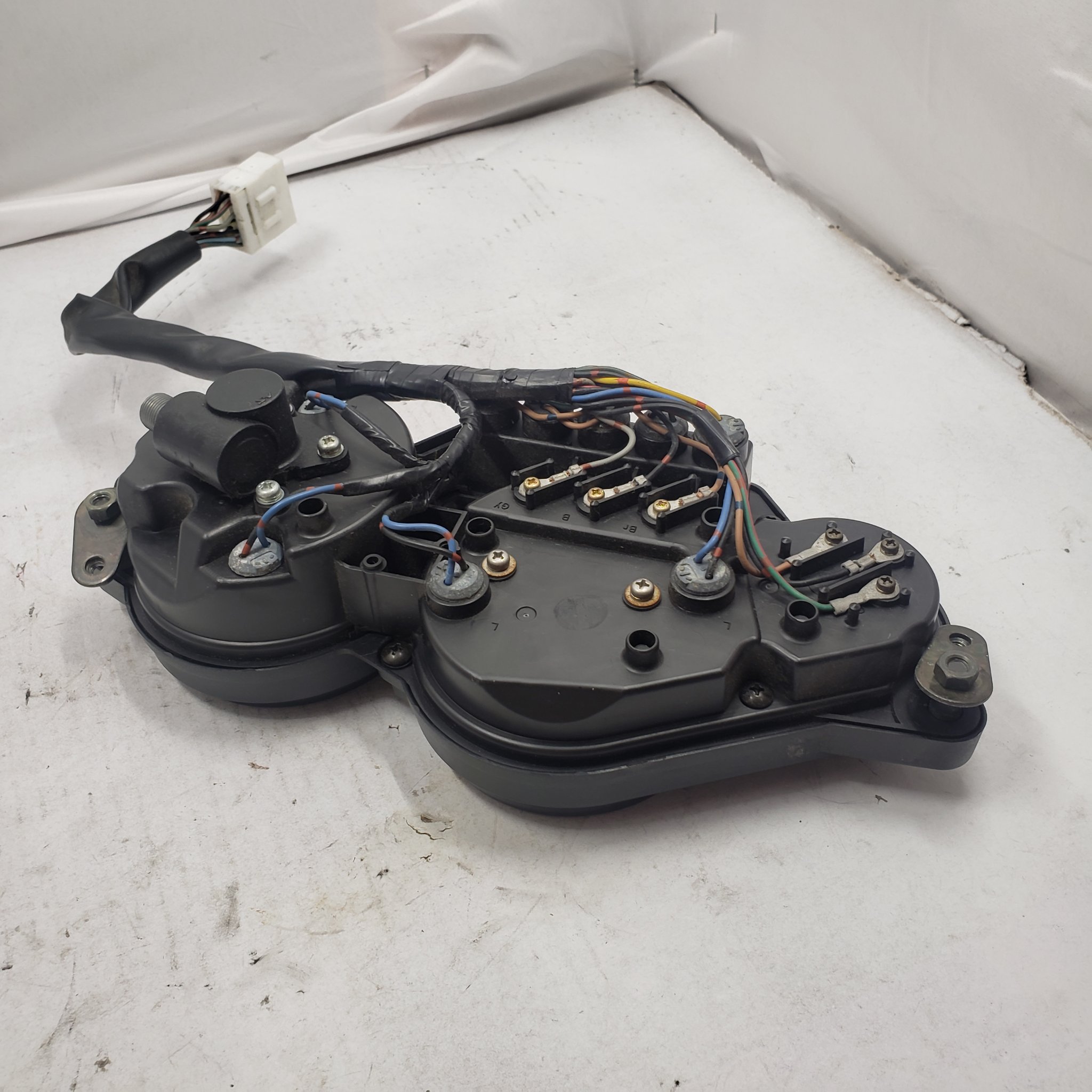 2001-2007 YAMAHA YZF600R SPEEDOMETER TACHOMETER GAUGE CLUSTER 4TV-83570-40-00