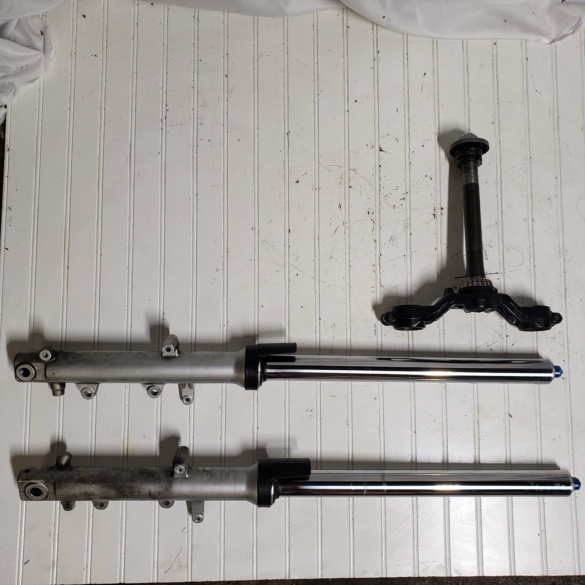 1997-2005 YAMAHA YZF600R FRONT FORKS LOWER TRIPLE TREE 4TV-23102-02-00