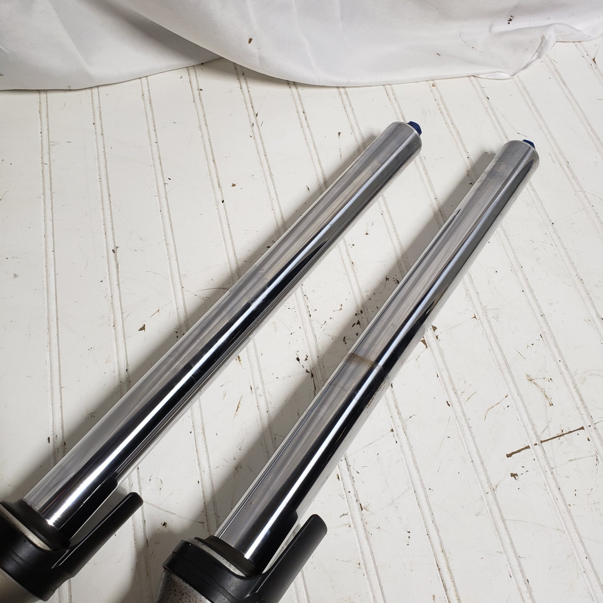 1997-2005 YAMAHA YZF600R FRONT FORKS LOWER TRIPLE TREE 4TV-23102-02-00