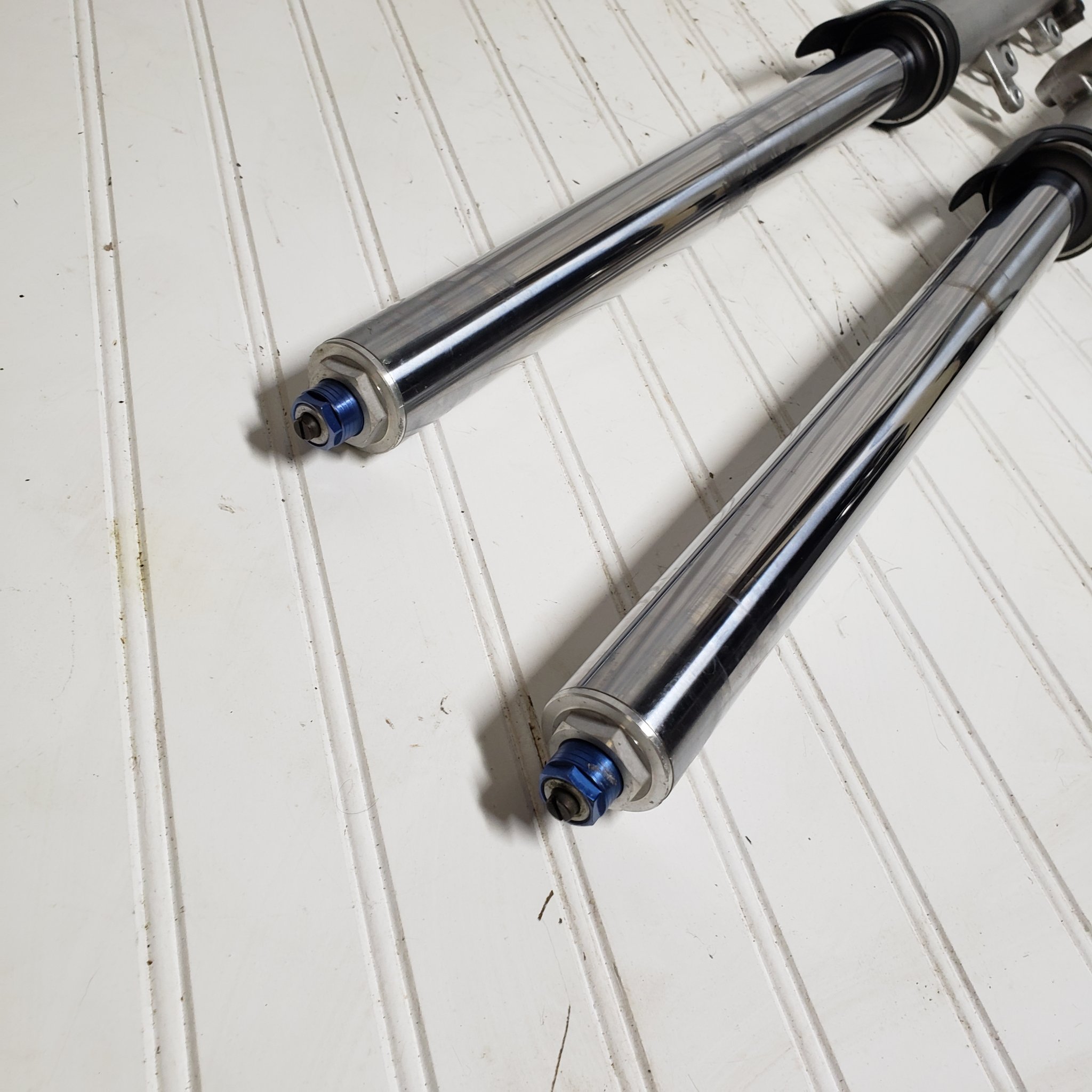 1997-2005 YAMAHA YZF600R FRONT FORKS LOWER TRIPLE TREE 4TV-23102-02-00