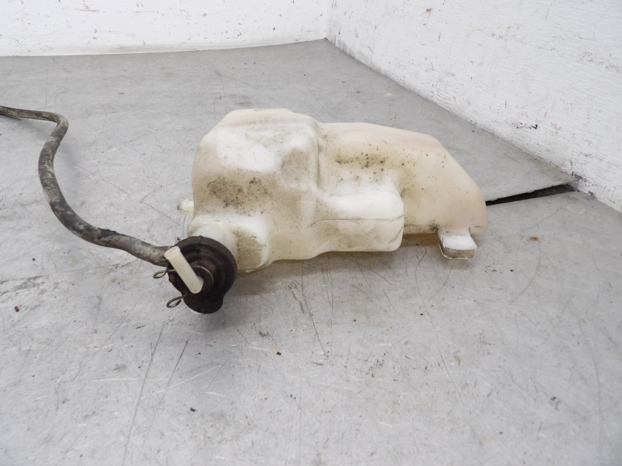 2006 Yamaha Royal Star Venture Coolant Recovery Tank Overflow Reservoir