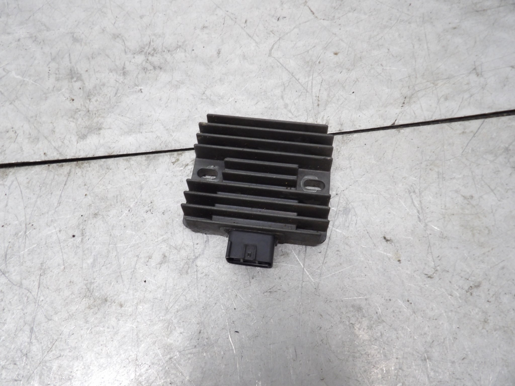 2006 Yamaha Royal Star Venture OEM Rectifier Regulator Charging Assembly