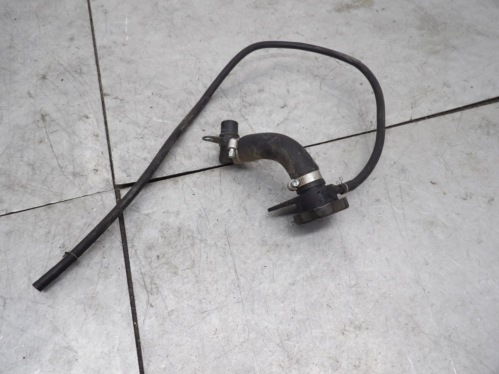 2006 Yamaha Royal Star Venture Coolant Filler Neck Housing With Cap
