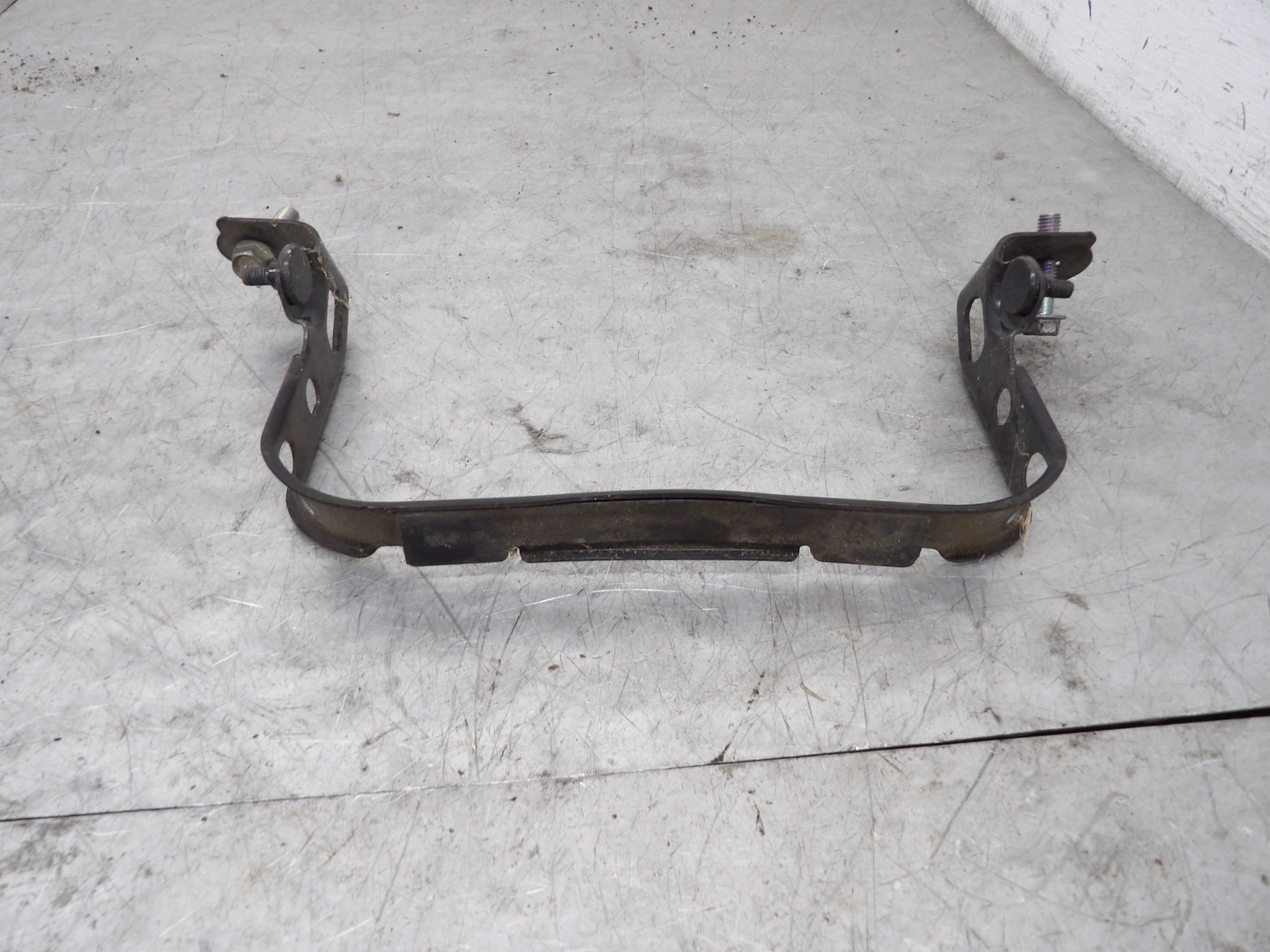 2002 Honda Goldwing GL1800 Fuel Tank Shelter Setting Stay Bracket 50250-MCA-000