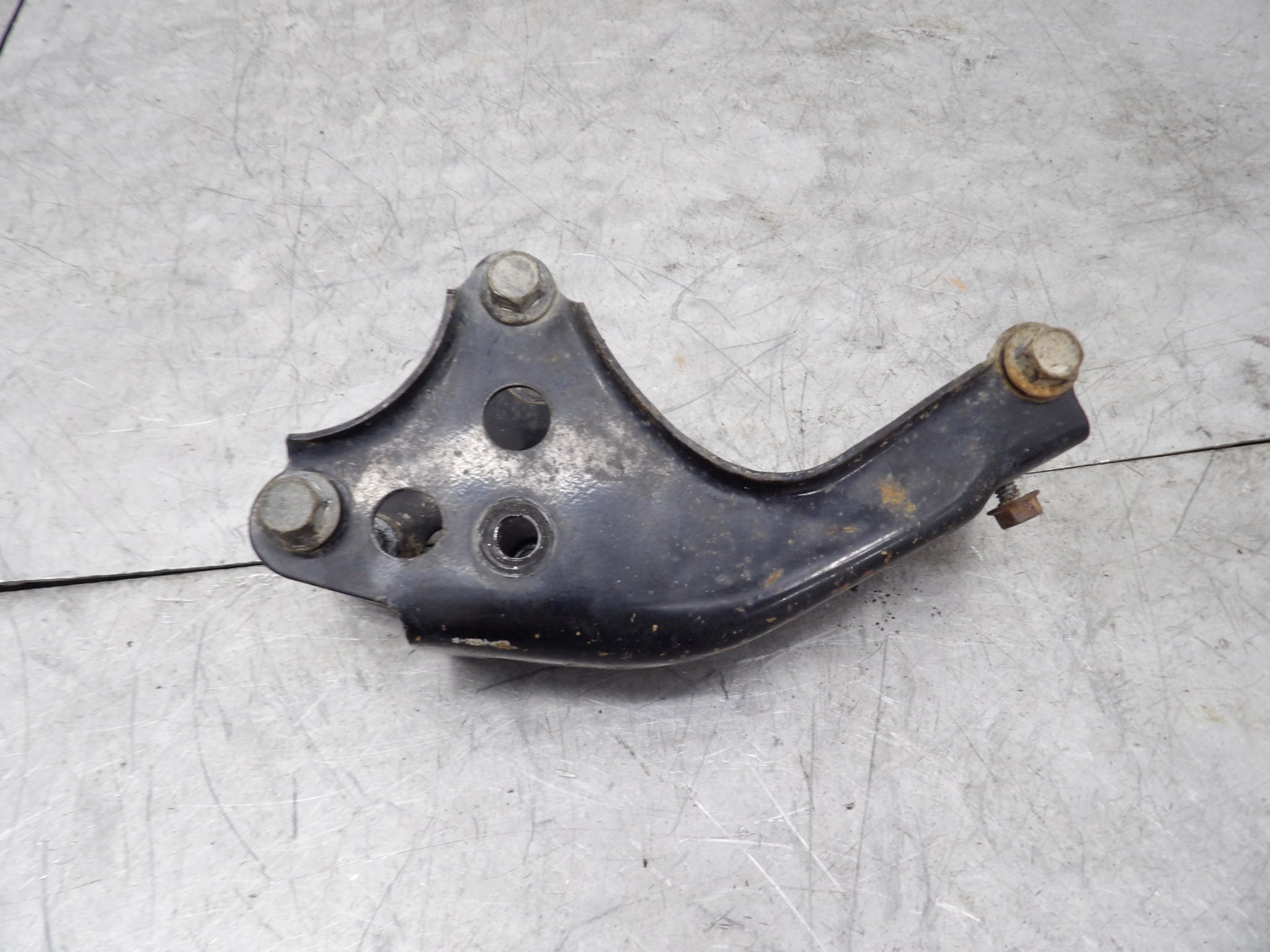 2008 Yamaha TTR125E Engine Mounting Bracket Frame Mount Plate 1B2-F1316-10-00
