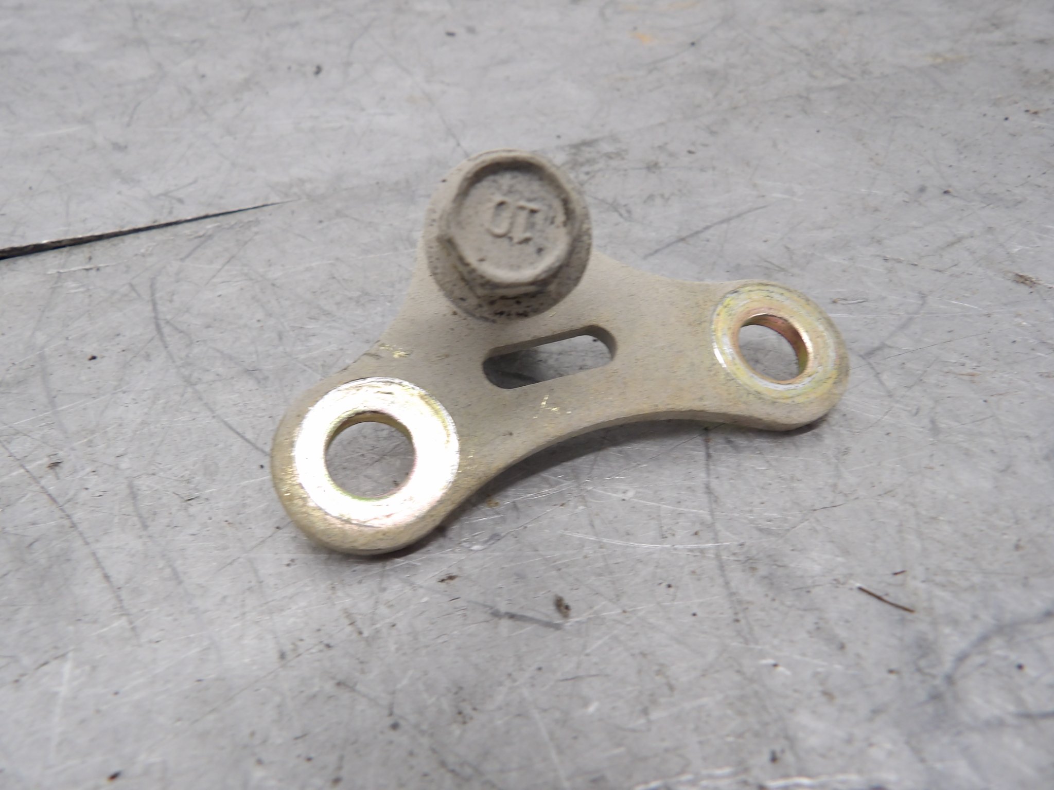 2008 Yamaha TTR125E Upper Engine Cylinder Head Mount Bracket 1B2-F1315-00-00