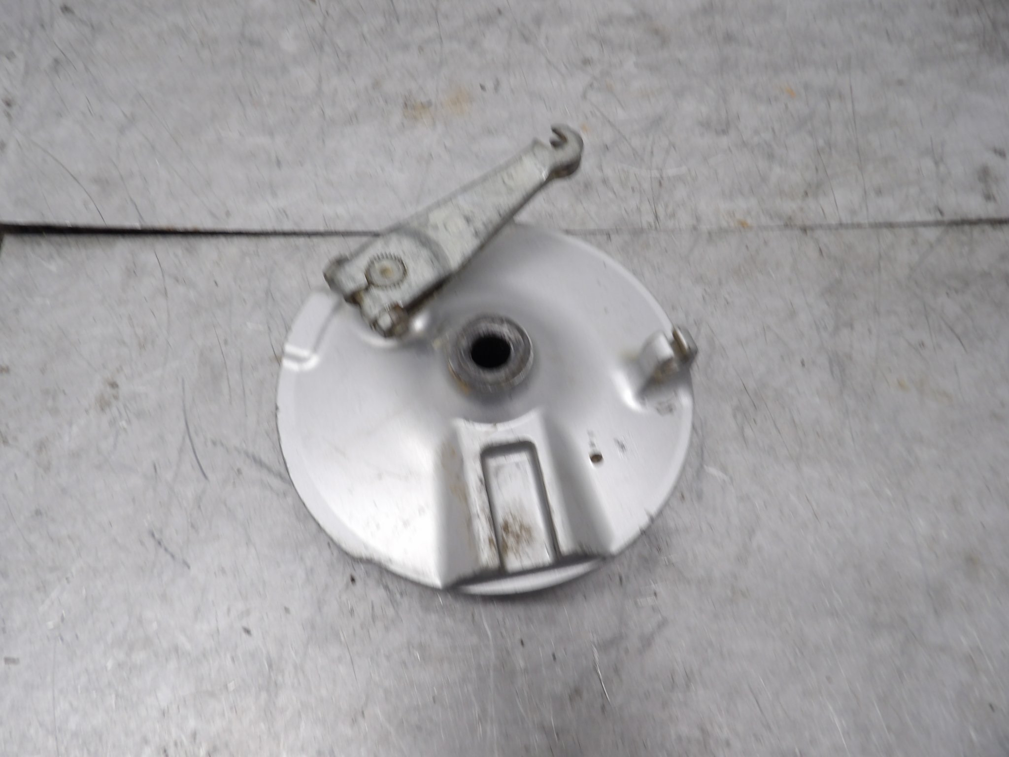 2008 Yamaha TTR125E Front Brake Drum Backing Plate Hub Assembly 1B2-F5121-00-35