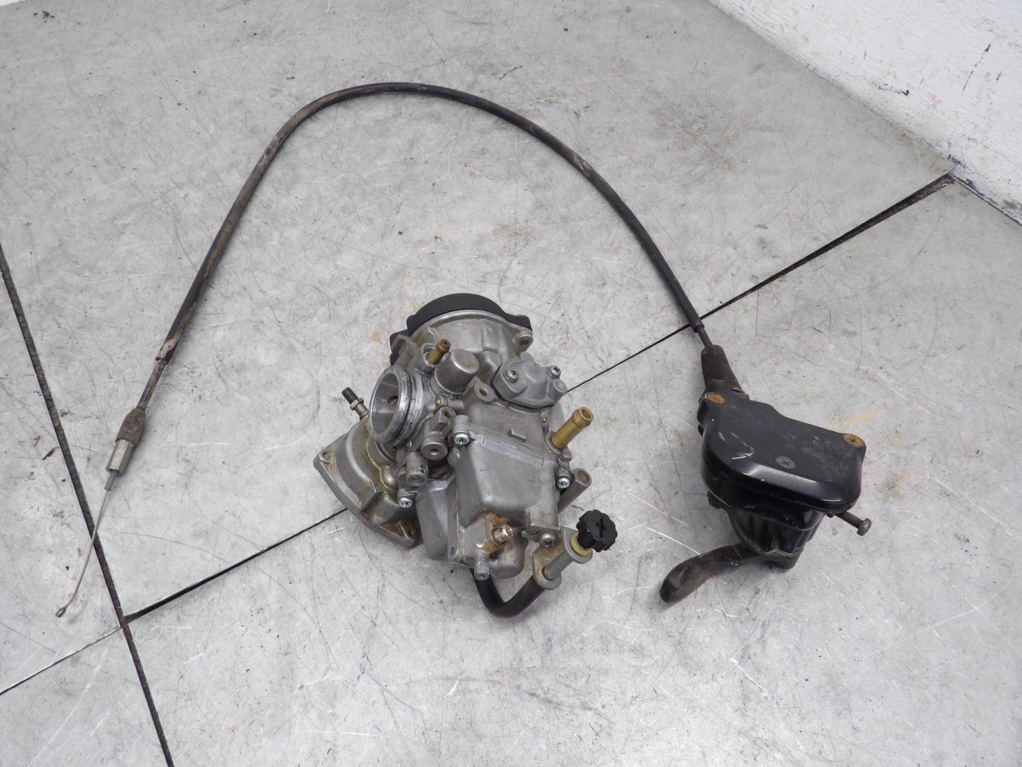 2004 Suzuki Quadsport Z250 LTZ250 Carburetor Assembly Throttle 13200-21G10