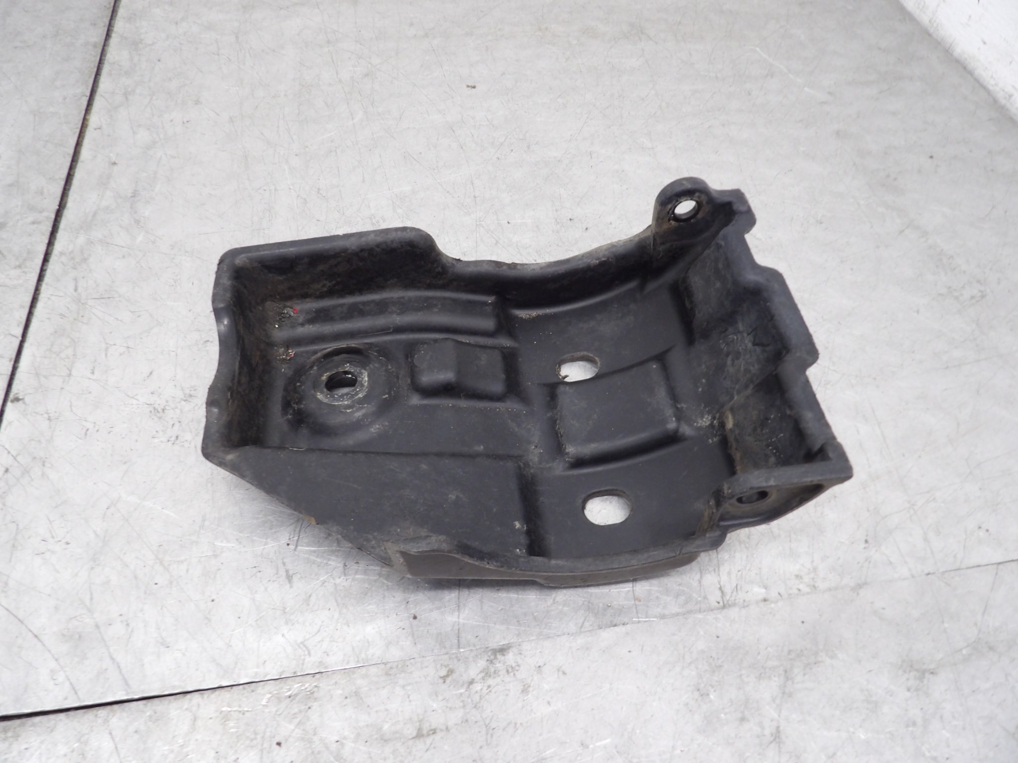 2004 Suzuki Quadsport Z250 LTZ250 Swingarm Skid Plate Guard Chassis 61391-05G01