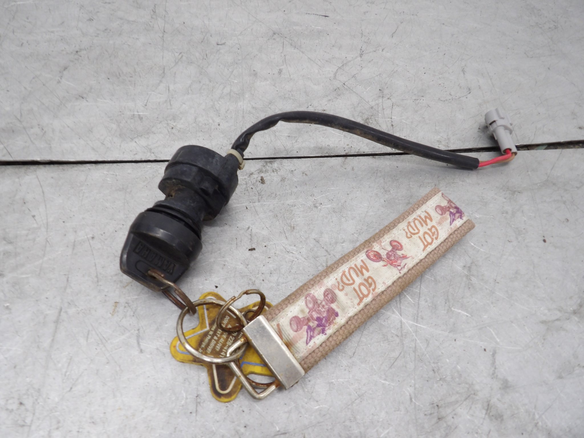 2007 Yamaha Grizzly 125 YFM125G OEM Ignition Switch Key Set 5LP-82510-01-00
